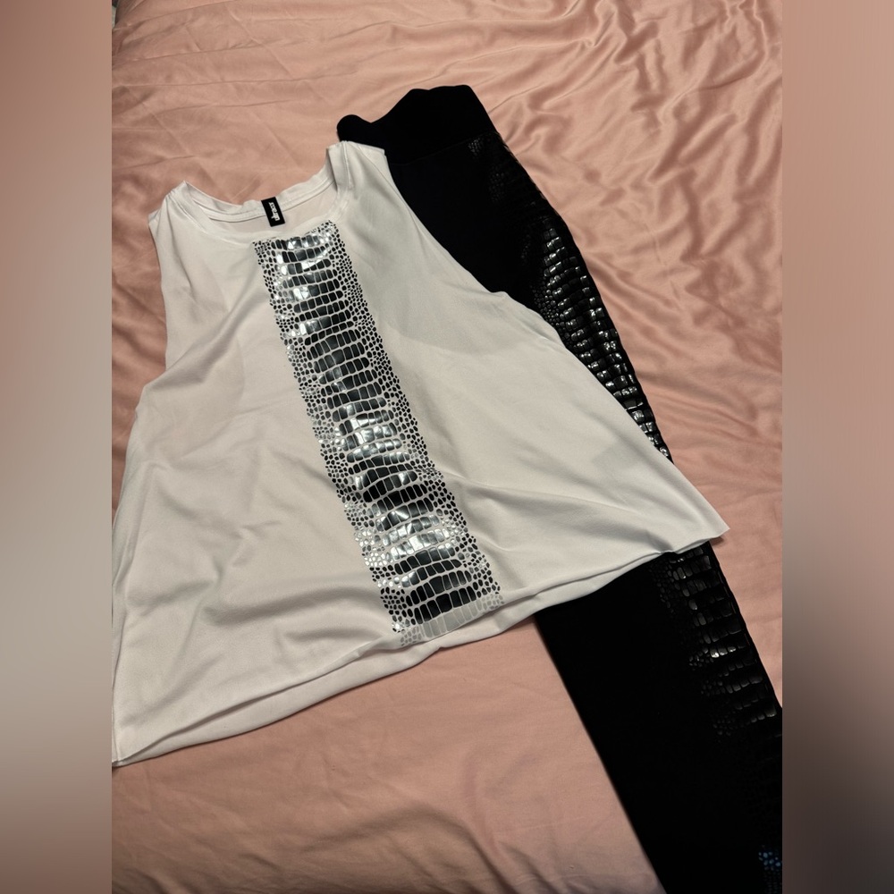 Ultracor Crocodile Legging & Racerback Tank Set